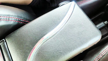 Indian GF Gives Dirty Public Blowjob and Screams in Car