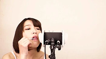 Japanese ASMR fetish session