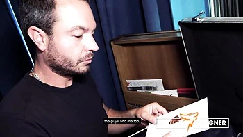 Julia Exclusiv's big-tit mom blowjob POV