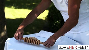 Tetas grandes follan pies con Tatiana Alvarez