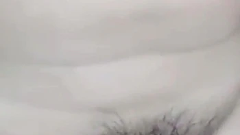 Пышная индийская девка голая