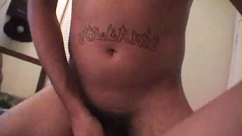 Débutants baisent en levrette et missionnaire