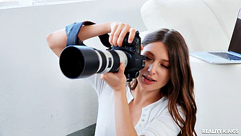 Lesbian Kiss and Fuck Behind the Scenes on Couch