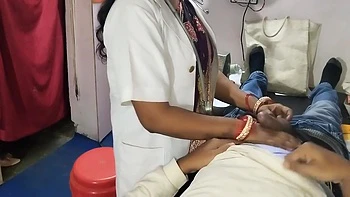 Doutora me fodeu forte durante exame