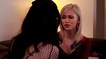 Tattooed Teens Evelyn & Cadence Dyke Cunnilingus