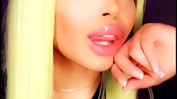 Anal amateur entre asiatique et ebony