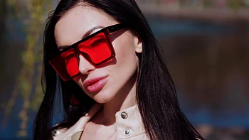 El anal más caliente de Sasha Rose con plug vibrador rosa