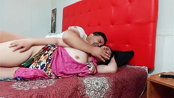 Follando a mi madrastra india Ki Jawani la noche que llegó el cornudo