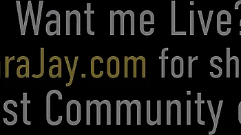 Огромная грудь и жопа Сары Джей в групповом сексе