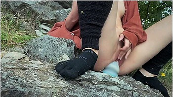Hot Amateur Girl Fucks Herself Outdoors