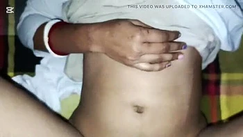 Bangladeshi Fucks College Girl in Friend's Room - Desi Threesome Blowjob & Doggy