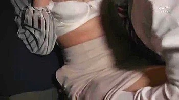 Viejo asiático folla a adolescente en JAV fetiche sin censura