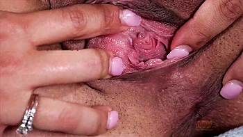 Brunette Mia's solo pussy rub and orgasm