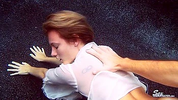 Taylor Dare's Wild Underwater Fuck Fetish