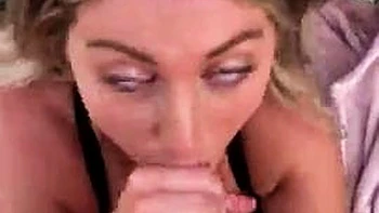 Hardcore squirting and dirty sucking action