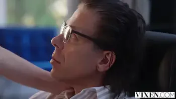 VIXEN Curvy insatiable Spencer has an undeniable hot kink