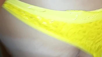 Lucky Builder Fucks Single Mom Aria Lee