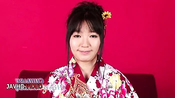 Blonde Japanese Milf Chiharu Gives Expert BJ