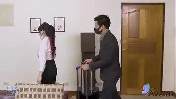 Naughty girl and co-worker Huang Ying ends up fucking her colleague during quarantine