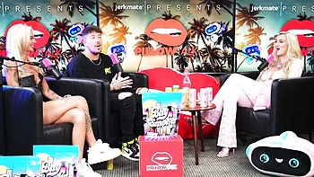 Blonde Babe Talks Big Tits & Booty