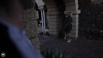 Fucking My Hot Milf Neighbor Xanthia with Blowjob & Facial