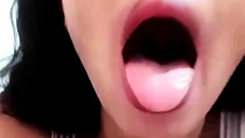 Big-Boobs Ebony Babe Masturbates With Toys