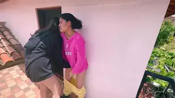 Metiendo mis dedos en la vagina caliente de mi ex