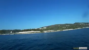 Lustful student seduced a surf instructor and gave him her virginity right in the sea