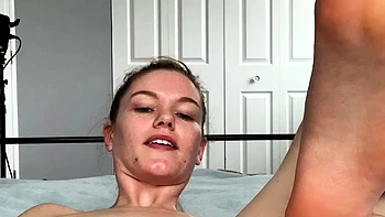 Beauty small tit amateur teen masturbating her shaved pussy