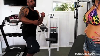 Big Tre, Jasmine Jae And Savanah Storm - Busty Housewife Gets Dpd By Black Trainers