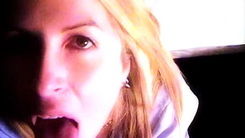 Amateur Blond Give Nice POV Blowjob