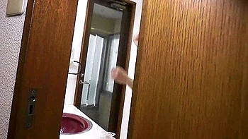 Miyuki Sakura :: Dive Deep! - This Is My First Film.. But Why Am I So Wet