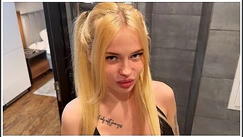 I Dont Know What To Do, But I Love My Stepbrother Very Much