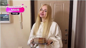 I Mixed Up The Floors And Accidentally Went Into The Wrong Apartment