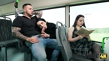 Sex on the bus with a big-bottomed curvy brunette Vitoria Vonteese